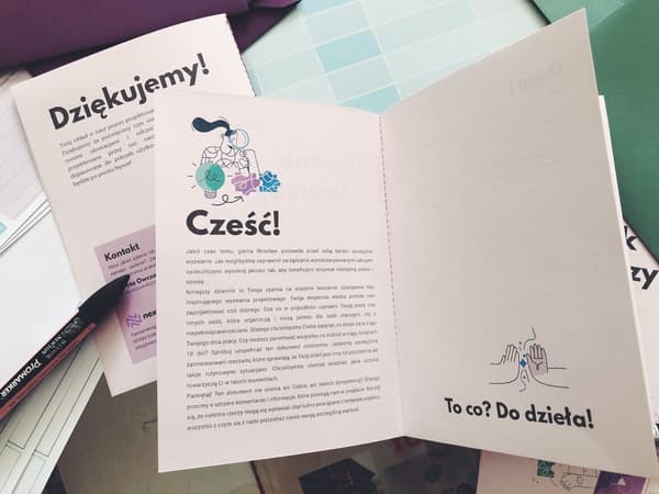 Our cultural probe kits included booklets for diary studies. We put a lot of emphasis on creating copywriting that is engaging and light. Day by day, our research participants needed to spend some time and provide feedback in our diaries. Each day had a small set of base questions and additional open-ended questions that vary daily.
